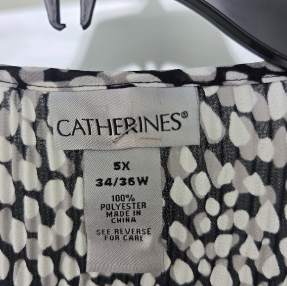 Catherines Tunic Blouse Womens 5X Plus Front Cutout Ombre Embellished New - Picture 5 of 16